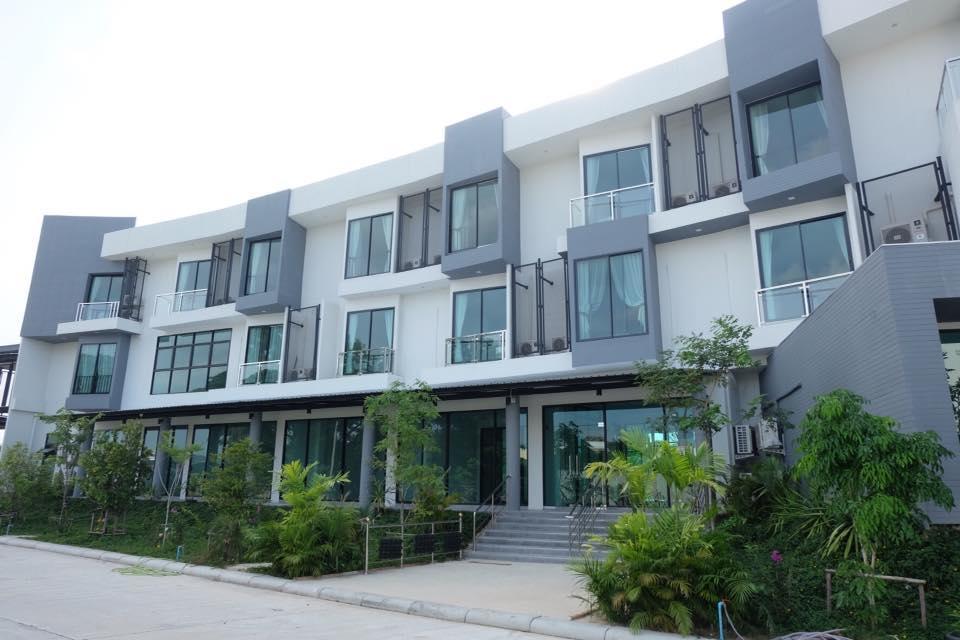 Hotel Chuan Chom The High Resort Saraburi - Sha Plus Exterior photo